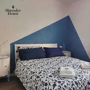 Huonder House , Lecco Italien