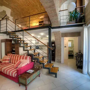 Stilnuovo Charming Apartment In Siena'S Historic Center, Very Close To Piazza Del Campo Siena